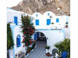 Anna Maria Rooms Santorini，位于佩里萨的酒店