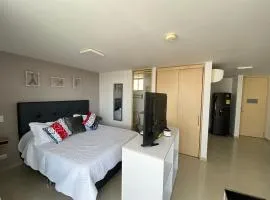 Luxury Apto Amoblado - Piso alto - Estrenar