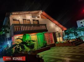 Kunal hotel maheshwar，位于Maheshwar的酒店