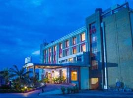 HOTEL GAUTAMI HEIGHTS KASHIPUR，位于Kāshīpur的酒店