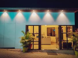 Hotel Naman Narmada，位于Hoshangābād的酒店