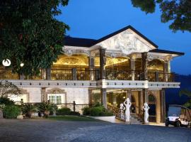 Rancho Bernardo Luxury Villas and Resort，位于Bagac的豪华酒店