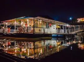 鲁安迈风情度假村2号