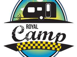 Nowoczesne przyczepy kempingowe Chałupy Royal-Camp，位于查普伊的豪华帐篷营地