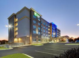Holiday Inn Express & Suites Charlotte Southwest, an IHG Hotel，位于夏洛特夏洛特高级奥特莱斯附近的酒店