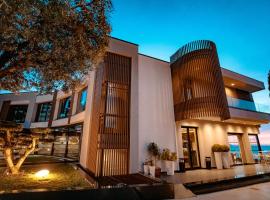 Hotel Miramare，位于伏罗拉的酒店