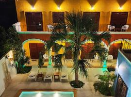 Merida Santiago Hotel Boutique，位于梅里达梅里达国际机场 - MID附近的酒店