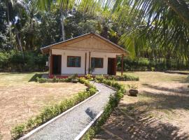 BLISS HOLIDAY RESORTS AND RESTAURANTS，位于Padmanābhapuram的酒店