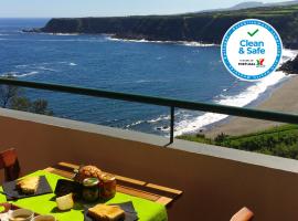 Hilltop Azores - Beach & Countryside，位于Porto Formoso的公寓