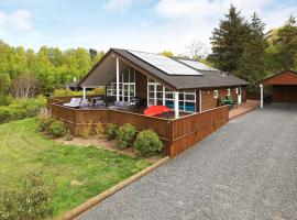 8 person holiday home in Skals，位于Skals的酒店