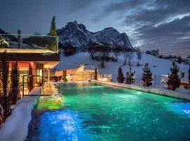 ABINEA Dolomiti Romantic SPA