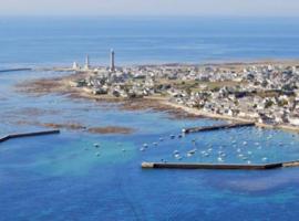 PENMARC’H KERITY location face à la mer，位于庞马尔的酒店