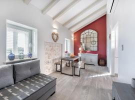 Jully apartment with swimming pool，位于巴比诺波尔杰的住宿