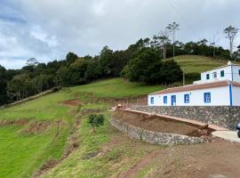 Casa da Bisa - Santa Maria - Açores，位于Santa Bárbara的度假屋