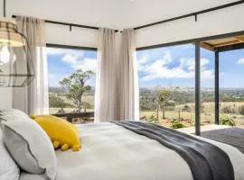 Old Bull Creek Luxury Retreat