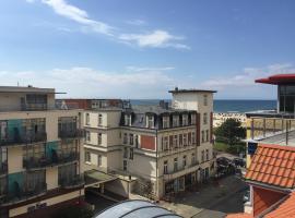 Ankerplatz Warnem&uuml;nde - Direkte Strandn&auml;he mit Leuchtturmblick，位于瓦尔内明德的酒店