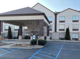 Stay Suites formerly known as Days Inn & Suites by Wyndham La Crosse-Onalaska，位于奥那拉斯加的酒店