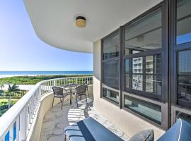 Resort Condo with Balcony and Stunning Ocean Views!，位于马可岛的酒店