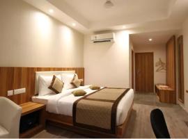 Hotel Le Roi Raipur at Raipur Railway Station，位于赖布尔的酒店