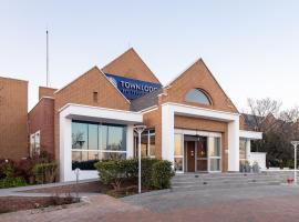 Town Lodge Johannesburg Airport，位于肯普顿帕克奥利弗·雷金纳德·坦博国际机场 - JNB附近的酒店