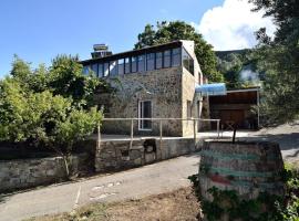 Villa Areti - A Cottage in the Cretan Nature，位于Kántanos的度假屋