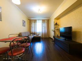 Nadezhda Apartments in touristic area, on the Dostyk avenue 89，位于阿拉木图的酒店