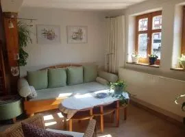 Ältestes Haus in Quentel - Ferienwohnung 1 mit kleinem Garten