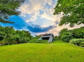 One 90 by the golf@kensville，位于Nānodra的酒店