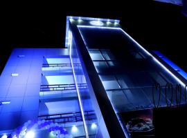 HOTEL THE MP'S，位于Jetpur的酒店