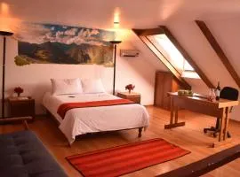 Los Aticos B&B with Coworking