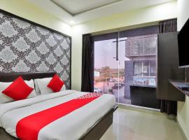 Hotel Hill Look Inn，位于甘地讷格尔的酒店