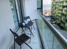 Apartament cu vedere la mare，位于北马马亚-讷沃达里的温泉住宿
