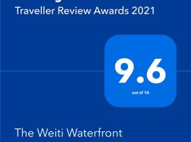 The Weiti Waterfront，位于旺阿帕劳阿的酒店