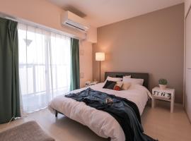 谷町君 星ホテル 新深江59，位于大阪的酒店