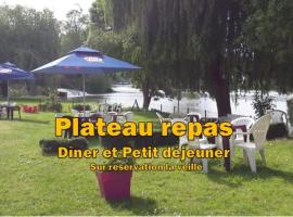 格兰德酒店，位于Le Pont Réan的酒店