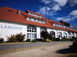 Der Landhof Strandhafer，位于施托尔佩奥夫乌塞多姆施托尔佩城堡附近的酒店