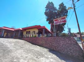 Hotel Olibert Parapat Ajibata Mitra RedDoorz，位于巴拉巴特的酒店