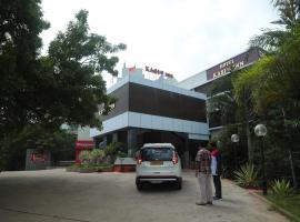 Hotel Kasis inn，位于Thiruvārūr的酒店