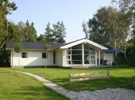 10 person holiday home in Gr sted