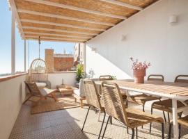 HT- From BCN.. to HeAVen!! 4BedROOMS with TeRRaZe!，位于巴塞罗那的酒店