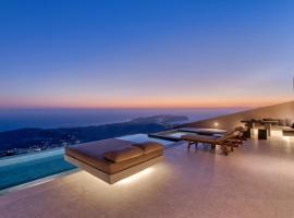 Santorini Sky, Luxury Resort，位于皮尔戈斯的低价酒店
