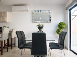 CASA FAMILIAR PARA 8 PERSONAS EN RESIDENCIAL SEGURO，位于马萨特兰的酒店