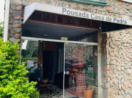 Casa de Pedra Mineira，位于卡内拉的酒店