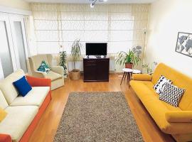Comfy Flat 2 No Air Condition but has ceiling fans and central Heating，位于代尼兹利Pamukkale University Hospital附近的酒店
