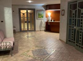 Hotel Vomano，位于Montorio al Vomano的酒店
