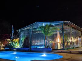 Resort 77，位于皮里亚波利斯的酒店