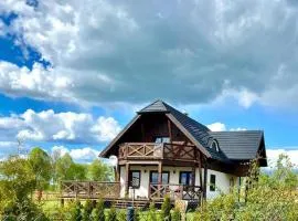 Mazurska Osada nad jeziorem Orzysz