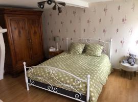 Gite du Port，位于默兹河畔拉克鲁瓦的酒店