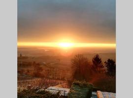 Vue panoramique sur le vignoble，位于桑塞尔的酒店