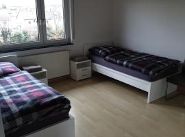 schöne 3 Zimmer Stadtwohnung，位于埃佩尔海姆的公寓